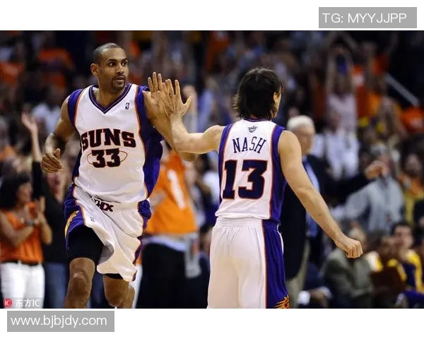 回顾2012年劳尔的辉煌足球生涯与传奇成就